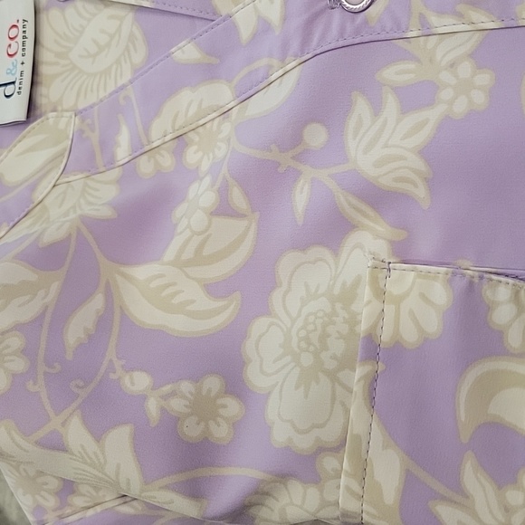 Denim & Co. Floral Printed Y-neck Button Front Tunic.  Lilac.  Large.  NWOT - Picture 5 of 9